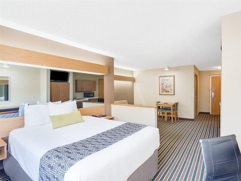 Microtel Inn & Suites By Wyndham פיג'ן פורג' מראה חיצוני תמונה