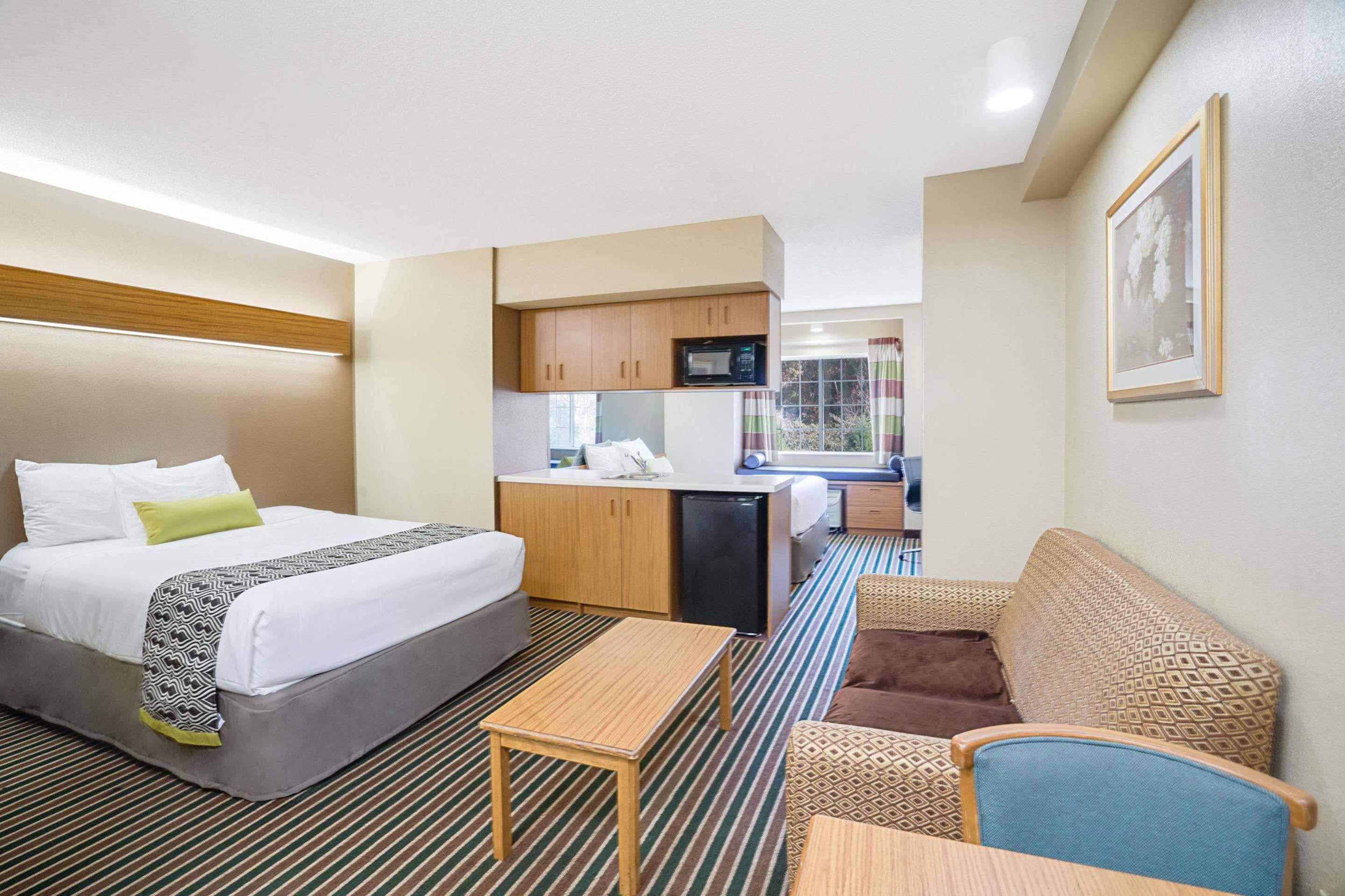 Microtel Inn & Suites By Wyndham פיג'ן פורג' מראה חיצוני תמונה