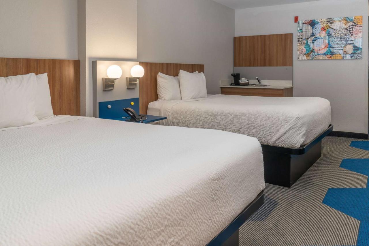 Microtel Inn & Suites By Wyndham פיג'ן פורג' מראה חיצוני תמונה