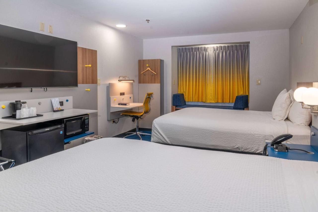 Microtel Inn & Suites By Wyndham פיג'ן פורג' מראה חיצוני תמונה