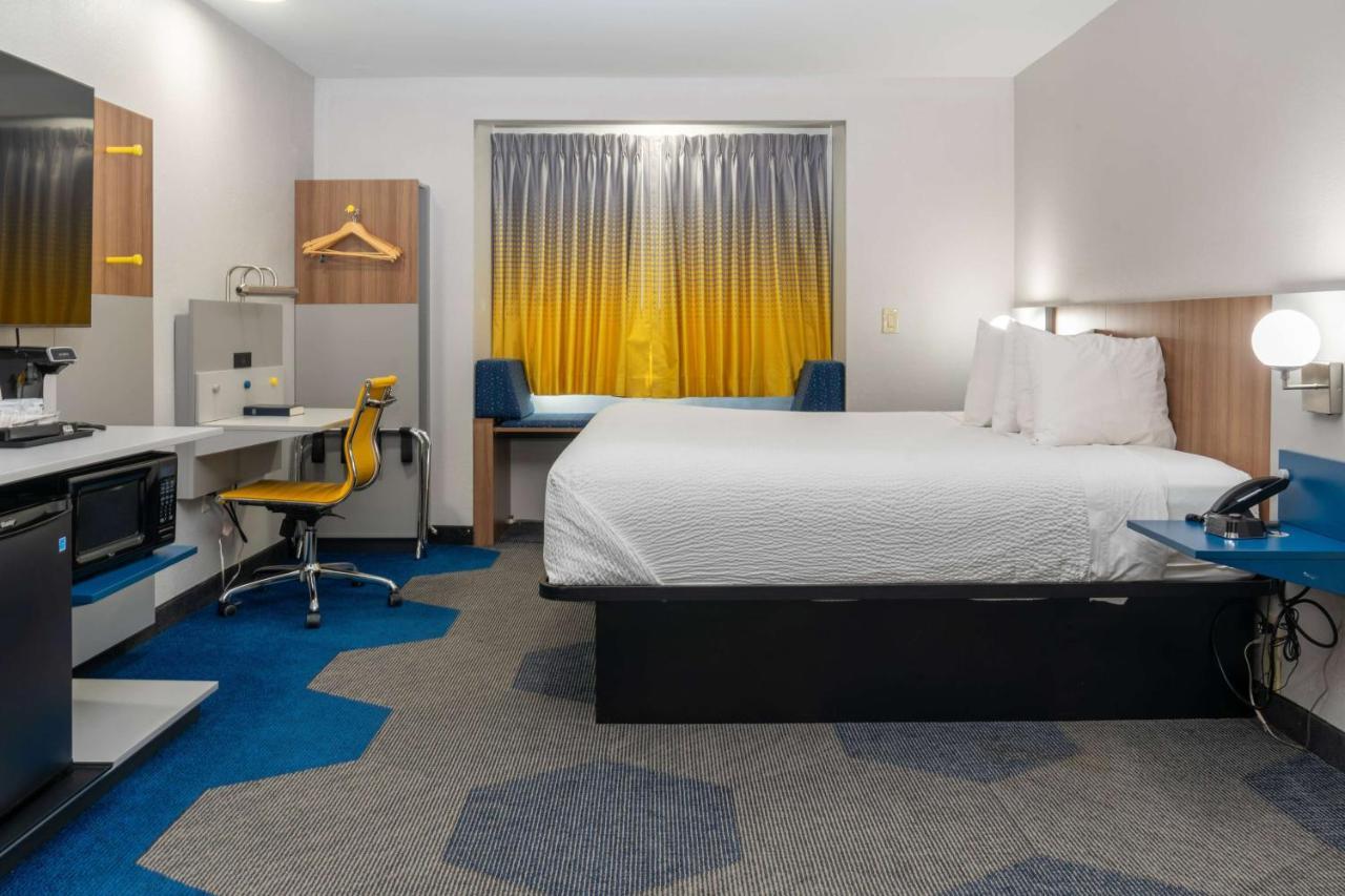 Microtel Inn & Suites By Wyndham פיג'ן פורג' מראה חיצוני תמונה