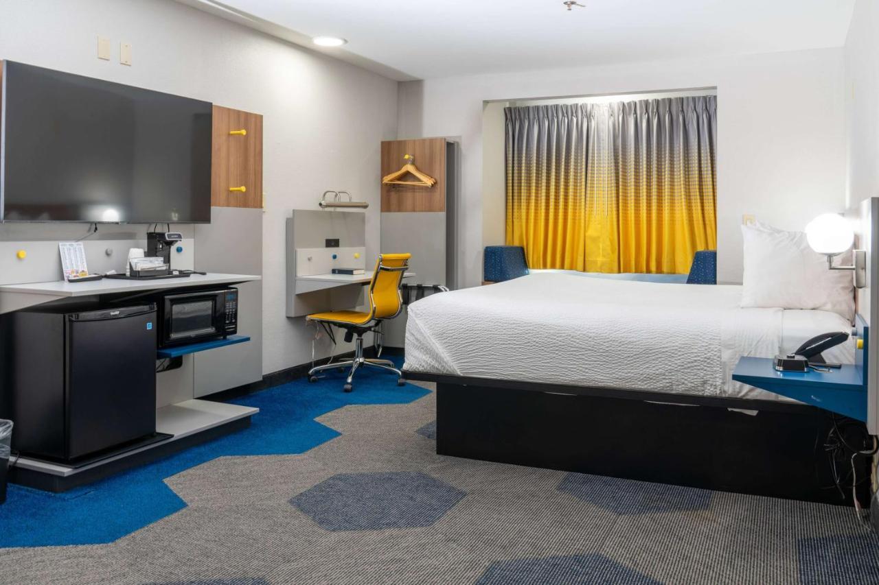 Microtel Inn & Suites By Wyndham פיג'ן פורג' מראה חיצוני תמונה