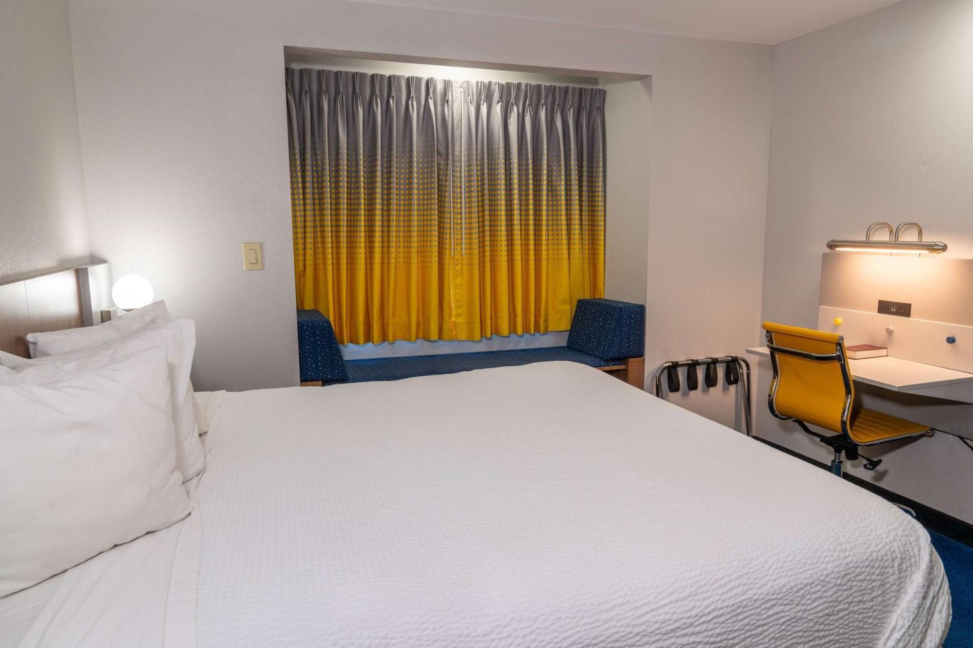 Microtel Inn & Suites By Wyndham פיג'ן פורג' מראה חיצוני תמונה